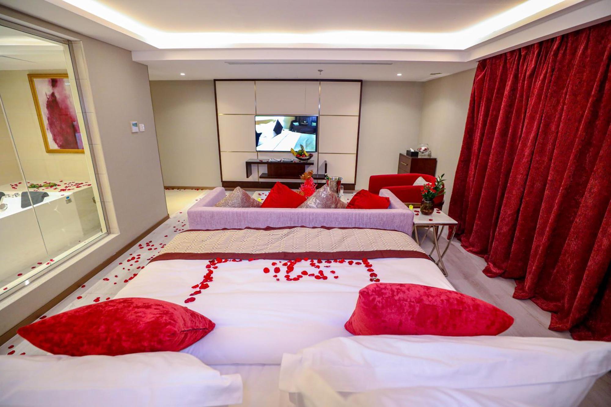 Cheerful Al Waha Unayzah Hotel ウナイザ エクステリア 写真